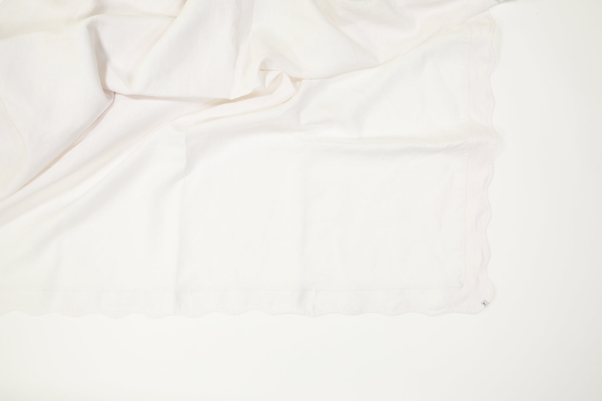 All White Tablecloth with Wave